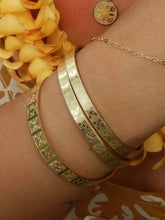 Load image into Gallery viewer, Multi Kuiki Cuff
