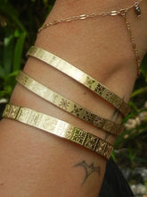 Load image into Gallery viewer, Multi Kuiki Cuff
