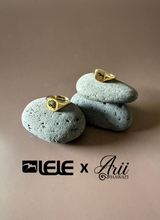 Load image into Gallery viewer, KOAʻE MANU- LELE HI x ARII HAWAII
